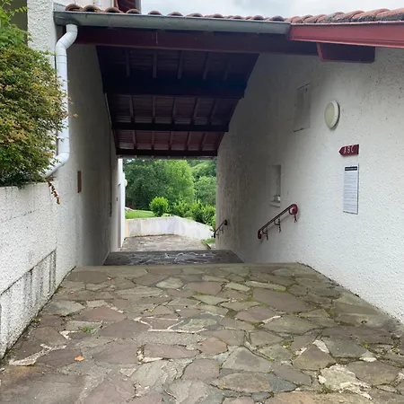 Hosta Piscine Vue Montagnes Apartmán Souraïde